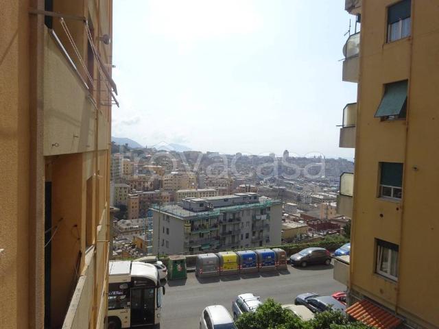Appartamento in affitto a Genova via Bari, 14, non arredato/vuoto, balcone TrovaCasa