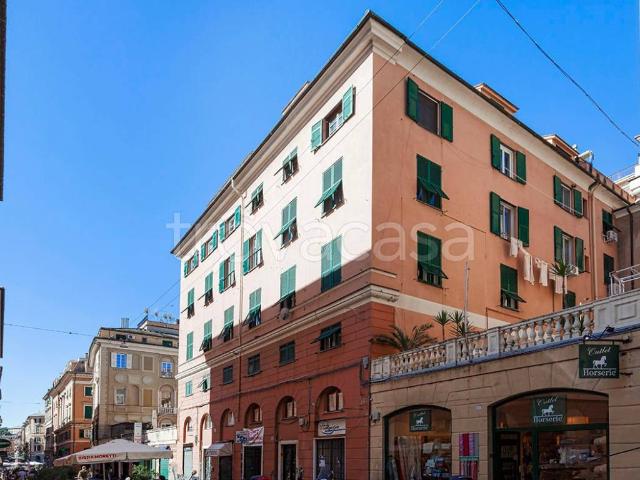 Appartamento in affitto a Genova via Galata, 24, non arredato/vuoto, riscaldamento autonomo, parquet TrovaCasa