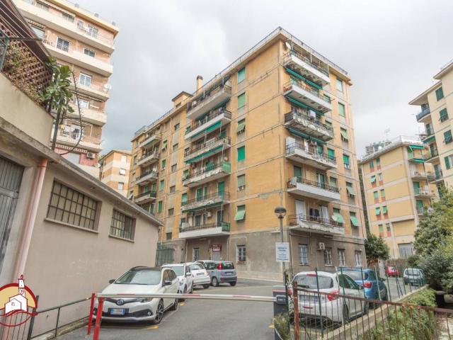 Appartamento in affitto a Genova via Gaspare Buffa, 2B, arredato, vista mare, riscaldamento centralizzato TrovaCasa