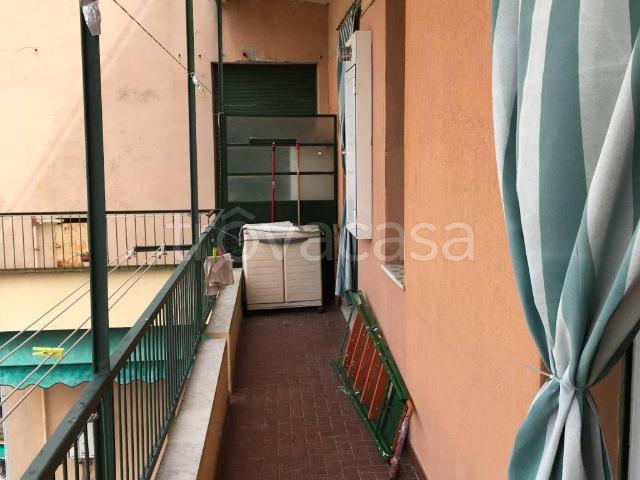 Appartamento in affitto a Genova via Giovanni Arrivabene, 56, arredato, balcone, cucina abitabile TrovaCasa
