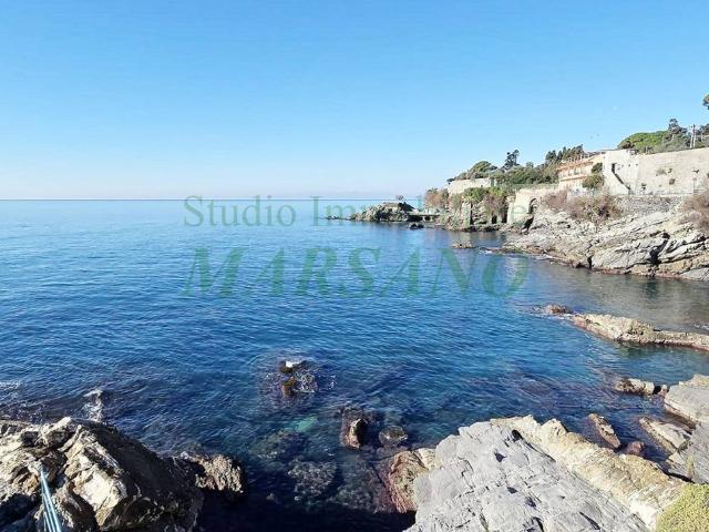 Appartamento in affitto a Genova via Giovanni Romero, arredato, riscaldamento autonomo, vista mare TrovaCasa