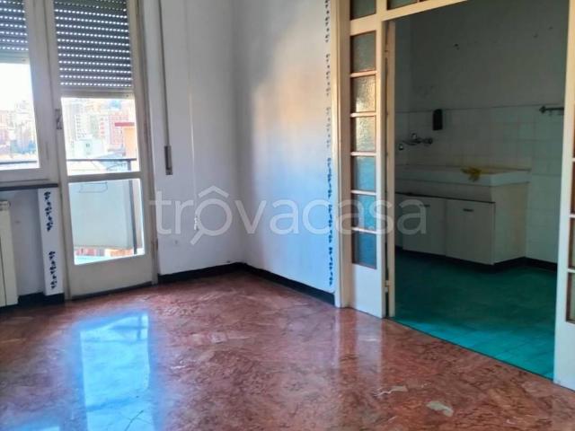 Appartamento in affitto a Genova via Davide Menini, non arredato/vuoto, ascensore, panoramica TrovaCasa