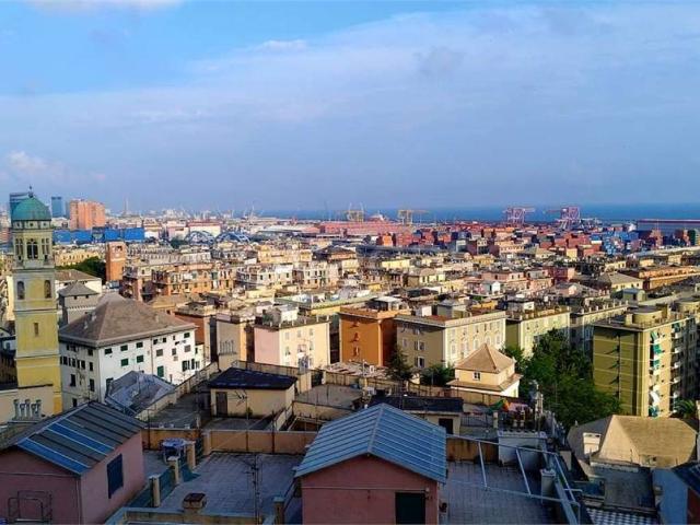 Appartamento in affitto a Genova via dei Sessanta, terrazzo, riscaldamento autonomo, vista mare TrovaCasa