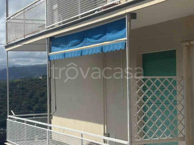 Appartamento in affitto a Genova via Mario Mazza, non arredato/vuoto, riscaldamento centralizzato, vista sulla città TrovaCasa