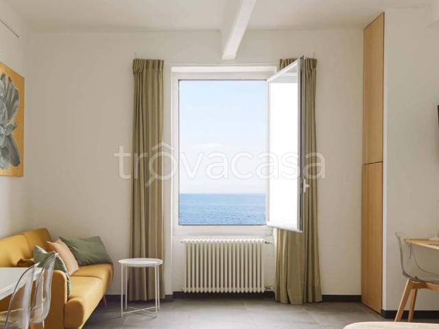 Appartamento in affitto a Genova via Murcarolo, arredato, vista mare, panoramica TrovaCasa