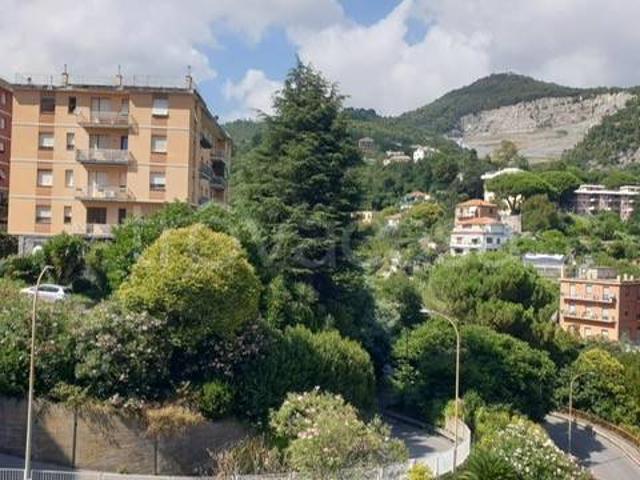 Appartamento in affitto a Genova via Negroponte, arredato, ascensore, balcone TrovaCasa