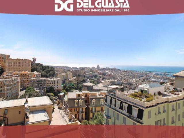 Appartamento in affitto a Genova via Sinibaldo Scorza, non arredato/vuoto, terrazzo, vista mare TrovaCasa
