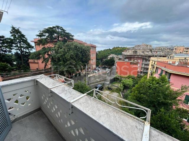 Appartamento in affitto a Genova via Padre Semeria, Albaro