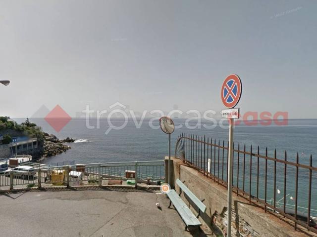 Appartamento in affitto a Genova via Tancredi Marchisio, 3B, non arredato/vuoto, riscaldamento autonomo, ascensore TrovaCasa