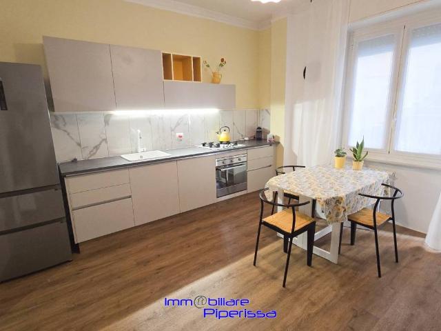 Appartamento in affitto a Genova viale Ansaldo, 2, arredato, giardino privato, terrazzo TrovaCasa