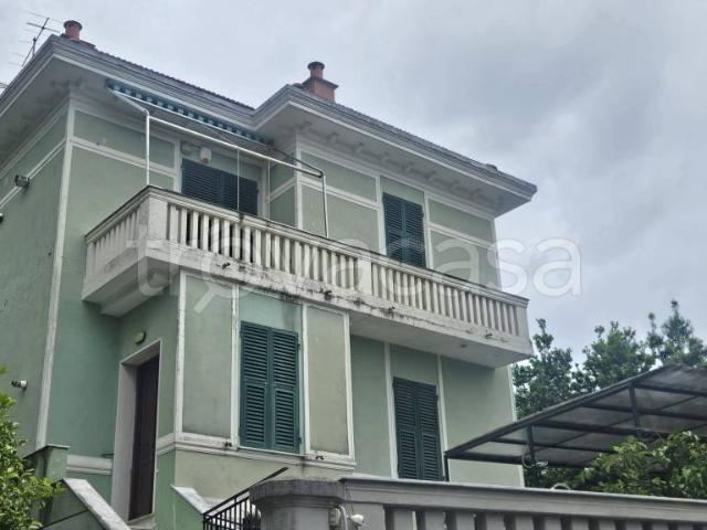 Appartamento in affitto a Genova viale Quartara, Quarto