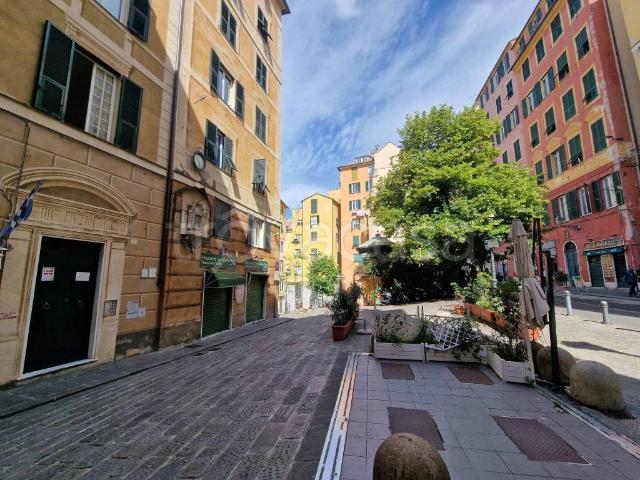 Appartamento in affitto a Genova vico di San Cristoforo, arredato, senza ascensore, cucina abitabile TrovaCasa