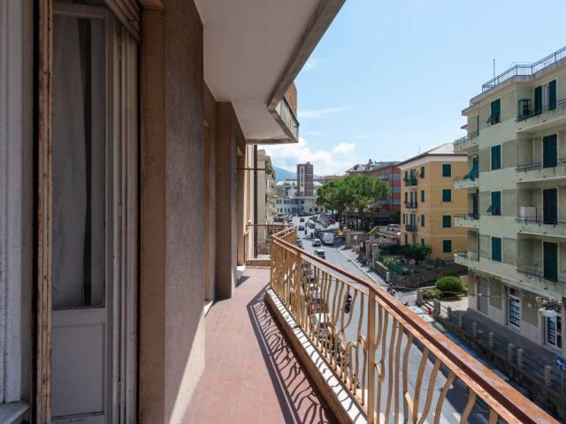 Appartamento in affitto a Genova corso Europa, 91, riscaldamento centralizzato TrovaCasa
