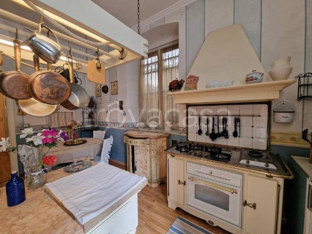Appartamento in affitto a Genova corso Firenze, arredato, giardino privato, balcone TrovaCasa