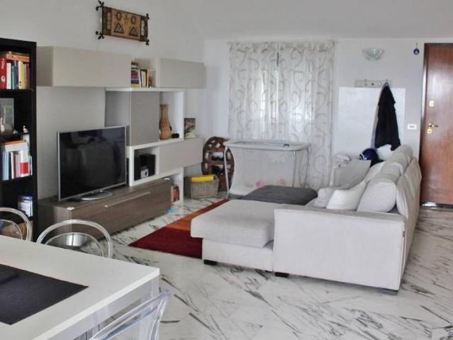 Appartamento in affitto a Genova GE