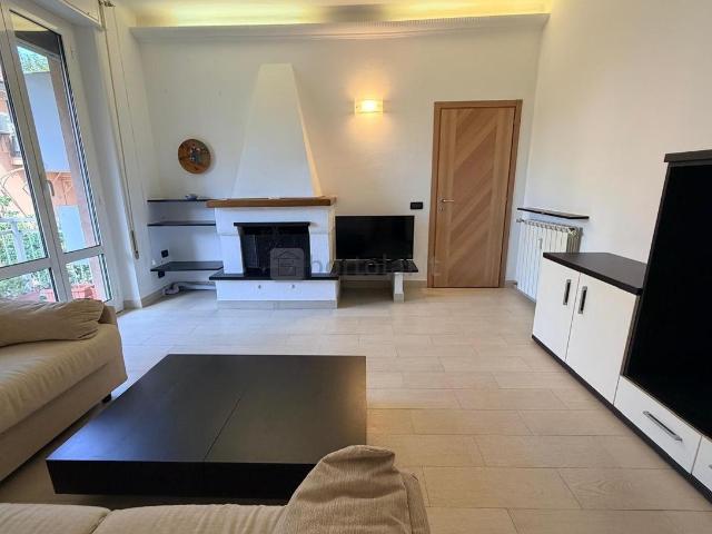 Appartamento in Affitto a Genova in Via Redipuglia, 66