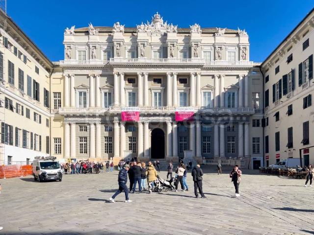 Appartamento in affitto a Genova piazza Giacomo Matteotti, arredato, ascensore, aria condizionata TrovaCasa