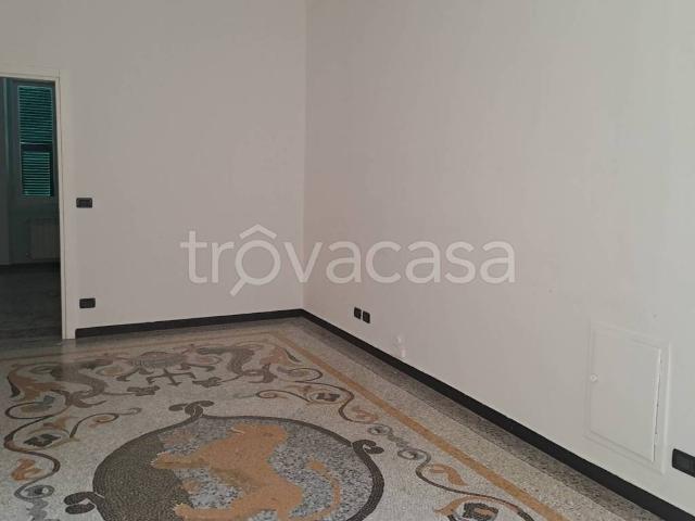 Appartamento in affitto a Genova piazza Lorenzo Ranco, 3, non arredato/vuoto, riscaldamento autonomo, balcone TrovaCasa