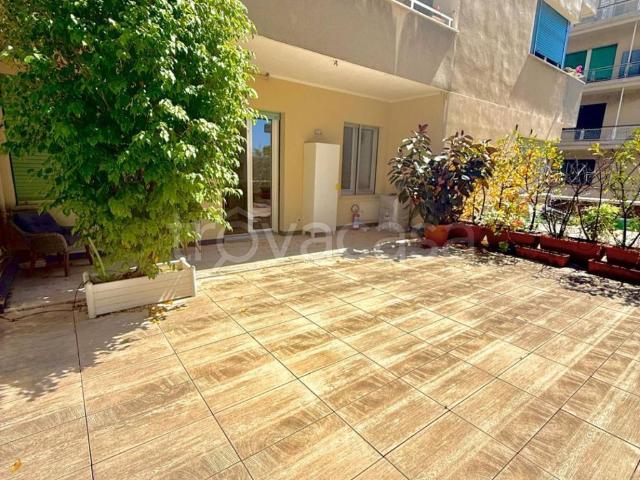 Appartamento in affitto a Genova piazza Raffaele Rossetti, terrazzo, ascensore, angolo cottura TrovaCasa