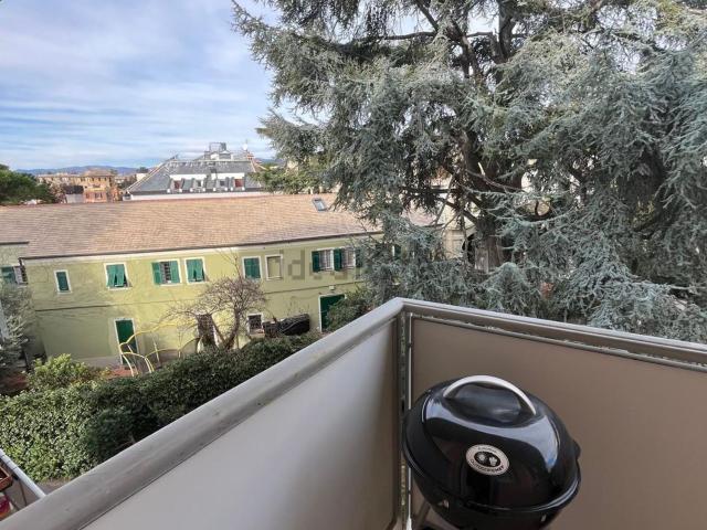 Appartamento in Affitto a Genova Siena