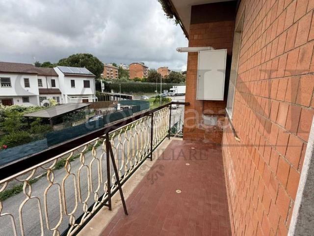 Appartamento in affitto a Genzano di Roma via San Carlino, parzialmente arredato, balcone TrovaCasa