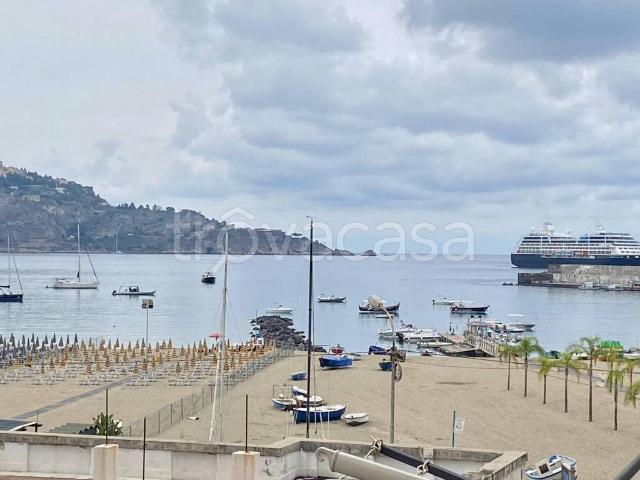 Appartamento in affitto a Giardini Naxos via Stromboli, arredato, vista mare, ristrutturato TrovaCasa