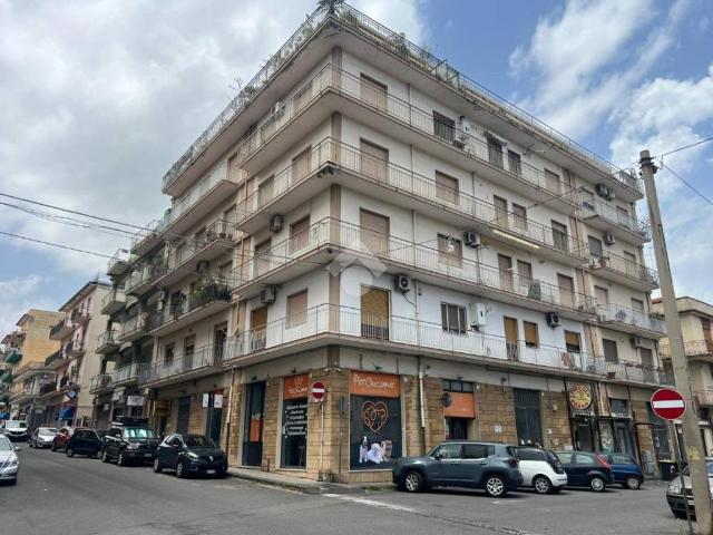 Appartamento in affitto a Giarre CT
