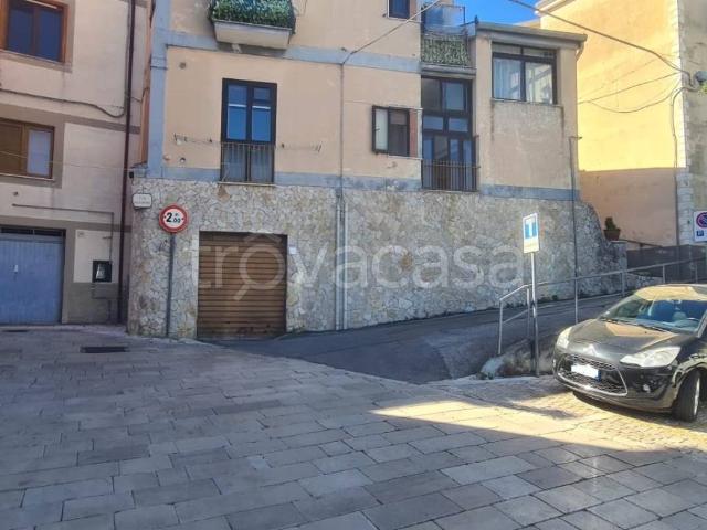 Appartamento in affitto a Giffoni Sei Casali via Salvatore, 8, parzialmente arredato, cantina, balcone TrovaCasa
