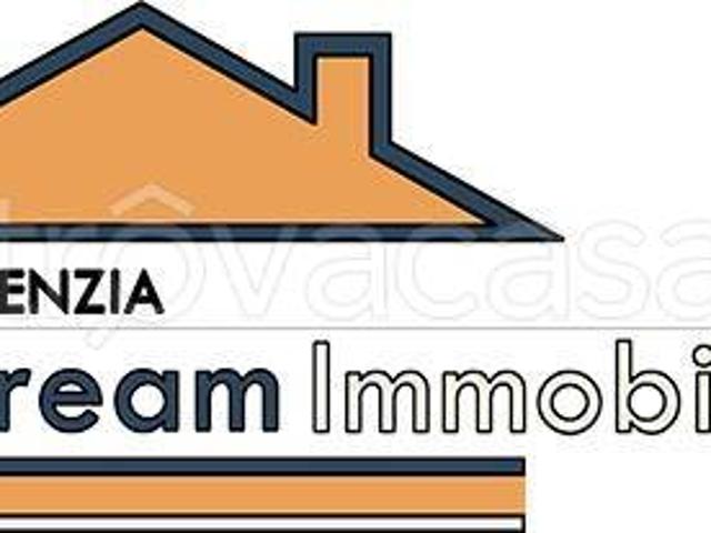 Appartamento in affitto a Giugliano in Campania via Giuseppe Verdi, non arredato/vuoto, box, terrazzo TrovaCasa