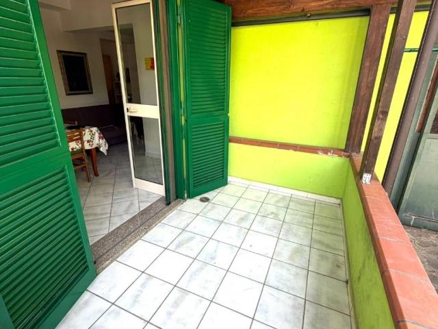 Appartamento in affitto a Giugliano in Campania via Grotta del Sole, arredato, posto auto, terrazzo TrovaCasa
