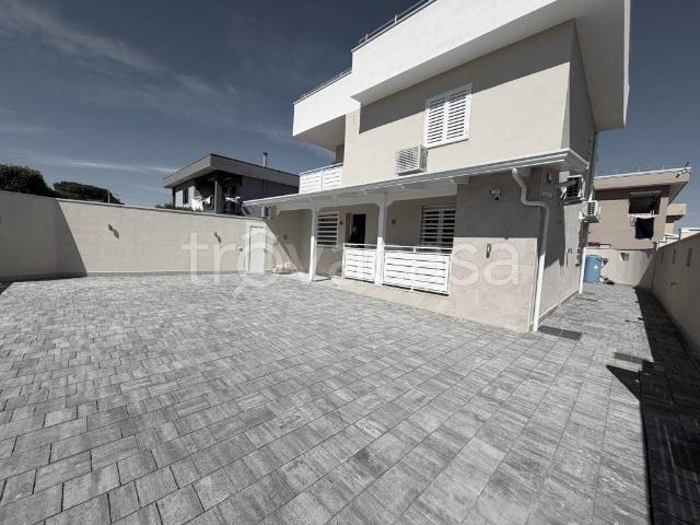 Appartamento in affitto a Giugliano in Campania via Madonna del Pantano, 27, giardino privato, box, terrazzo TrovaCasa