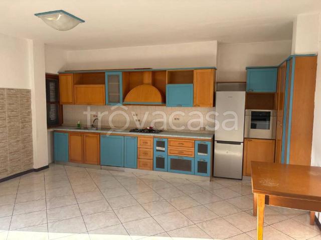 Appartamento in affitto a Giugliano in Campania via Madonna del Pantano, posto auto, terrazzo, parzialmente arredato TrovaCasa