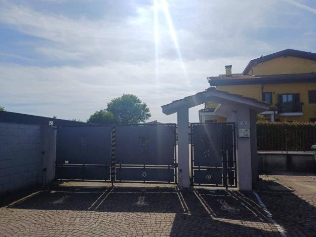 Appartamento in affitto a Giussago PV