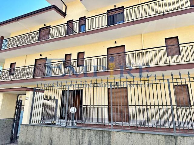 Appartamento in affitto a Gricignano di Aversa via Vittorio Ronza, non arredato/vuoto, arredato, posto auto TrovaCasa