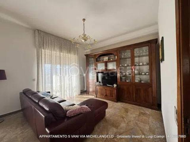 Appartamento in affitto a Grosseto viale Michelangelo, 13, non arredato/vuoto, box, terrazzo TrovaCasa