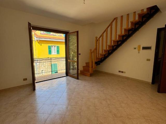 Appartamento in affitto a Grottaferrata RM