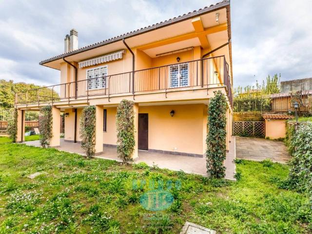 Appartamento in affitto a Grottaferrata RM