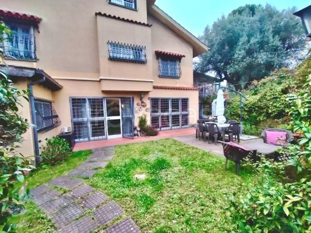 Appartamento in affitto a Grottaferrata via umberto pavoni, 5, giardino privato, posto auto, riscaldamento autonomo TrovaCasa