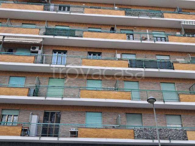 Appartamento in affitto a Grugliasco via Cesare Battisti, 14, non arredato/vuoto, ascensore, doppia esposizione TrovaCasa