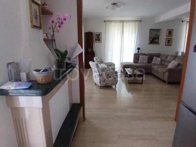 Appartamento in affitto a Itri via Cescole, terrazzo, parzialmente arredato, caminetto TrovaCasa