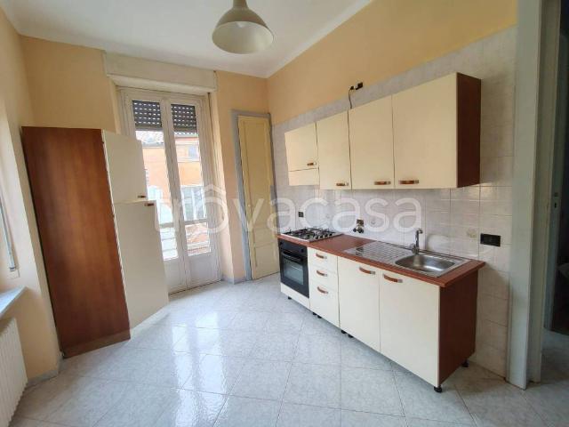 Appartamento in affitto a Ivrea via Camillo Olivetti, 6, balcone, cucina abitabile TrovaCasa