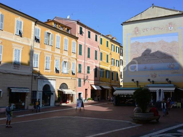 Appartamento in affitto a Imperia, arredato, riscaldamento autonomo, centrale TrovaCasa