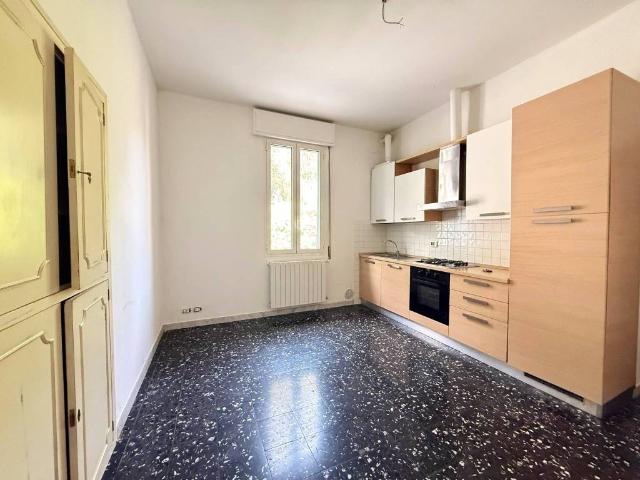 Appartamento in affitto a Imperia IM