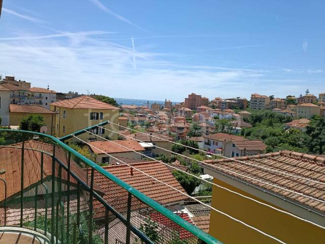 Appartamento in affitto a Imperia via Diano Calderina, 59, arredato, balcone, cucina abitabile TrovaCasa