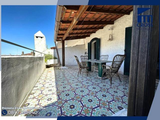 Appartamento in affitto a Ischia NA