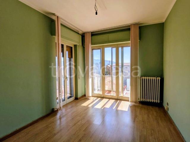 Appartamento in affitto a Isernia corso Giuseppe Garibaldi, 92, non arredato/vuoto, terrazzo, immobile di prestigio TrovaCasa