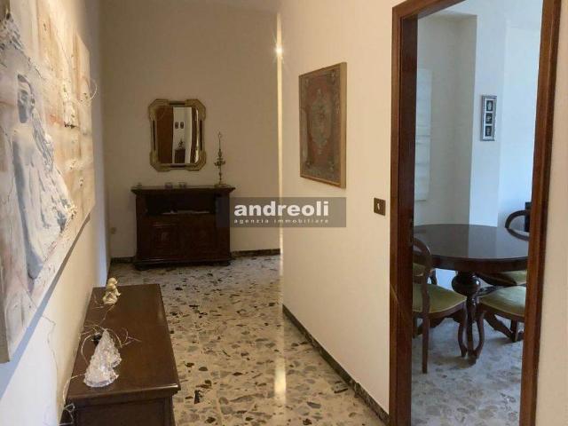 Appartamento In Affitto a Jesi