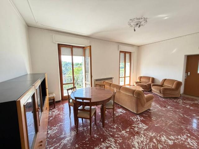 Appartamento in affitto a Jesi AN