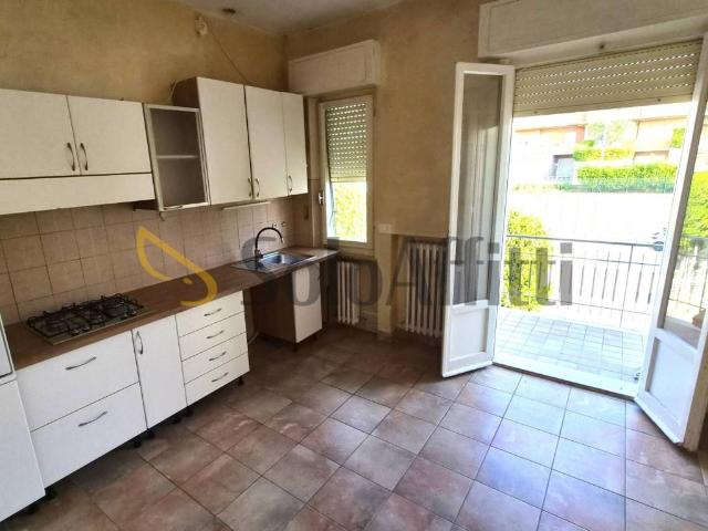Appartamento in affitto a Jesi AN