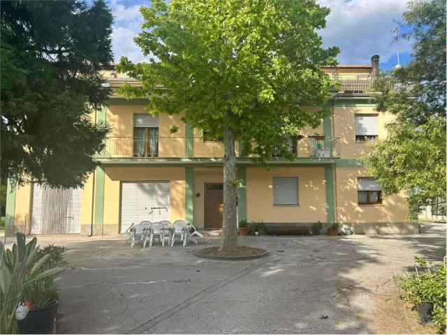 Appartamento in affitto a Jesi AN